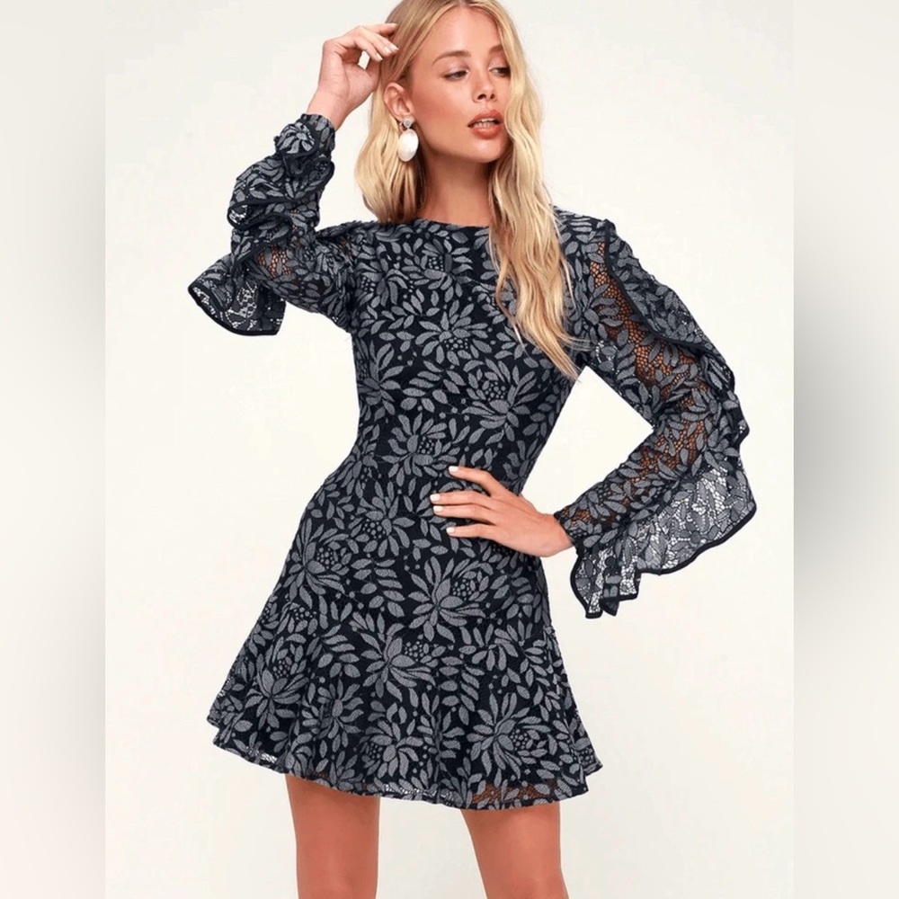 Keepsake XXS navy lace Elegant Black Floral Dress with ruffles NWOT